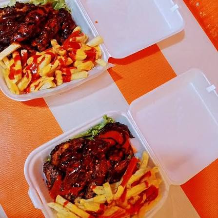 COMBO ALITAS 6 PZA + PAPAS 150 GR + JARRITO 600 ML